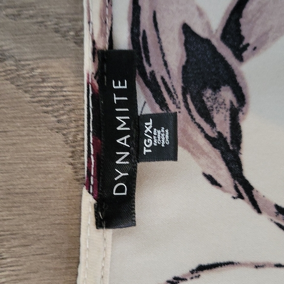 Dynamite flowy blouse - Picture 2 of 3